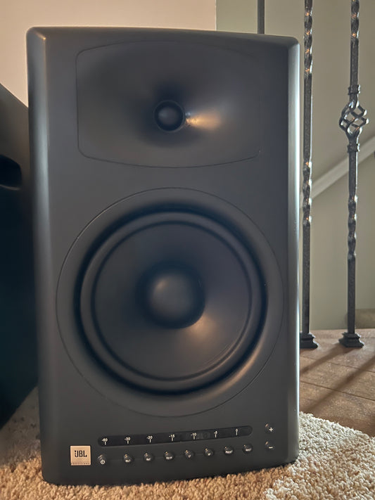 JBL LSR 4328 Studio Momitors