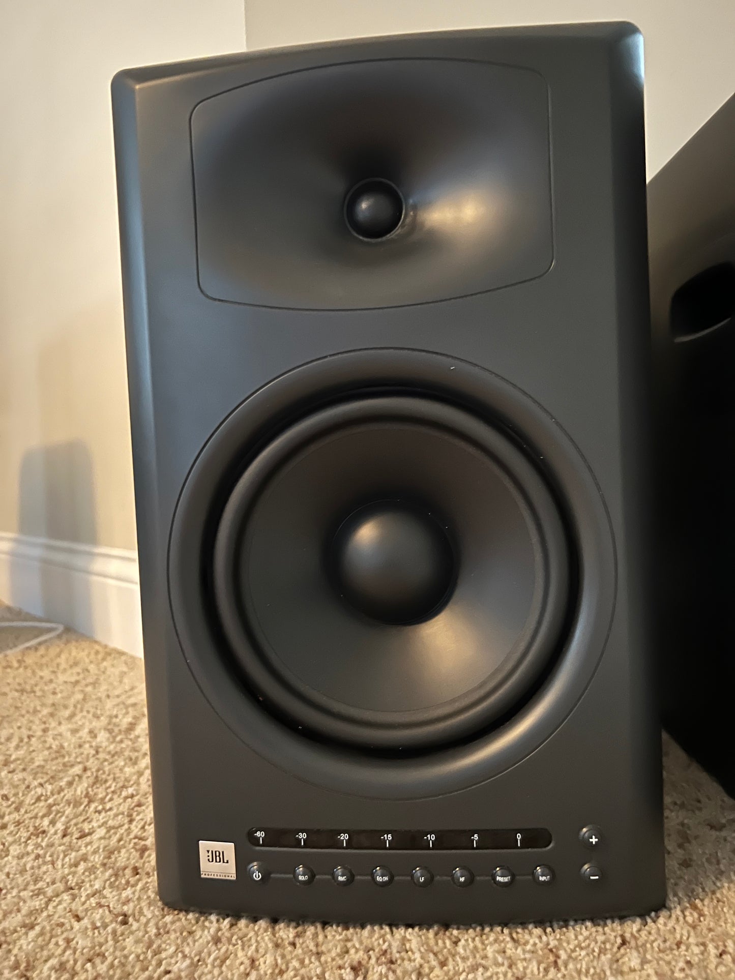 JBL LSR 4328 Studio Momitors